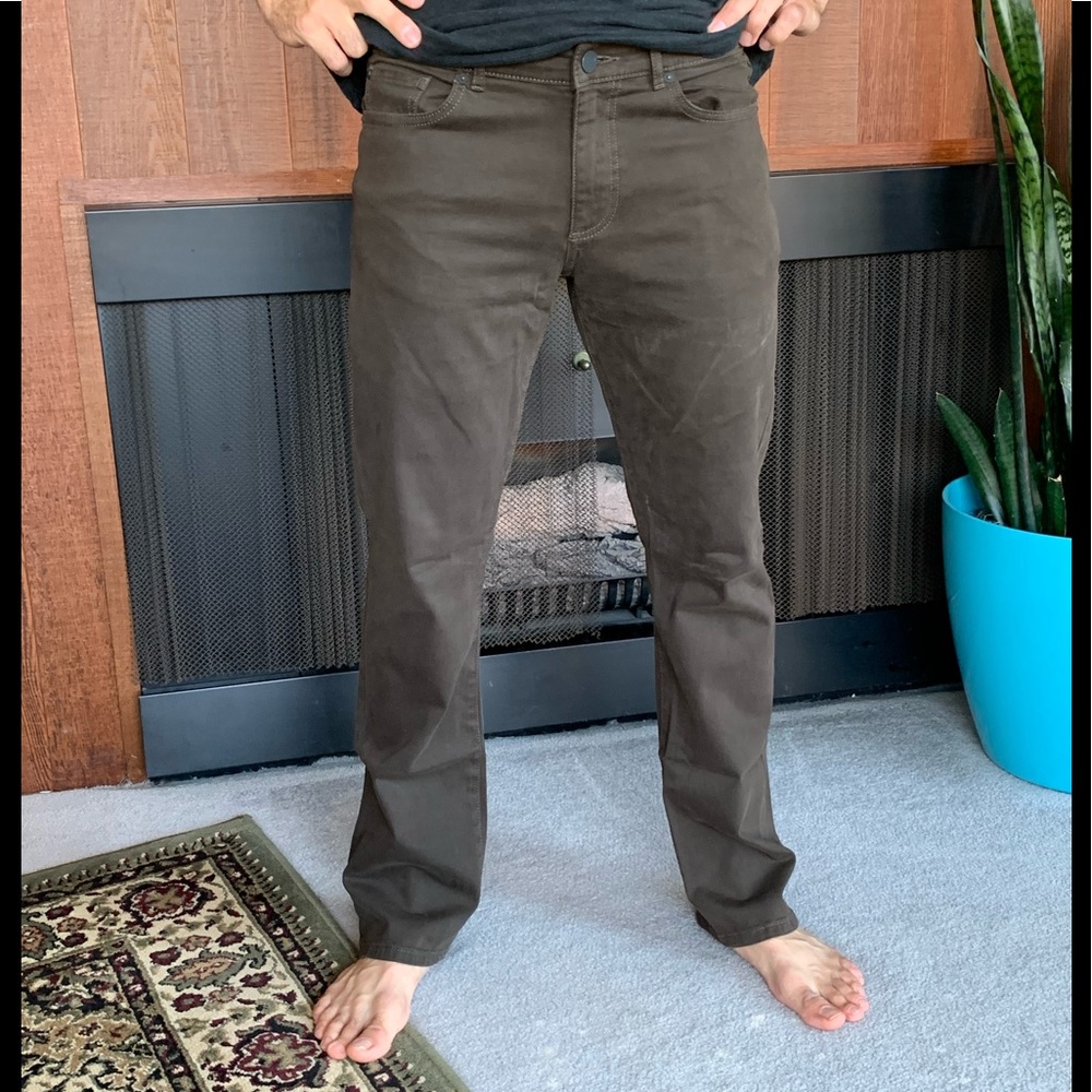 DL1961 Brown Vinn Chinos